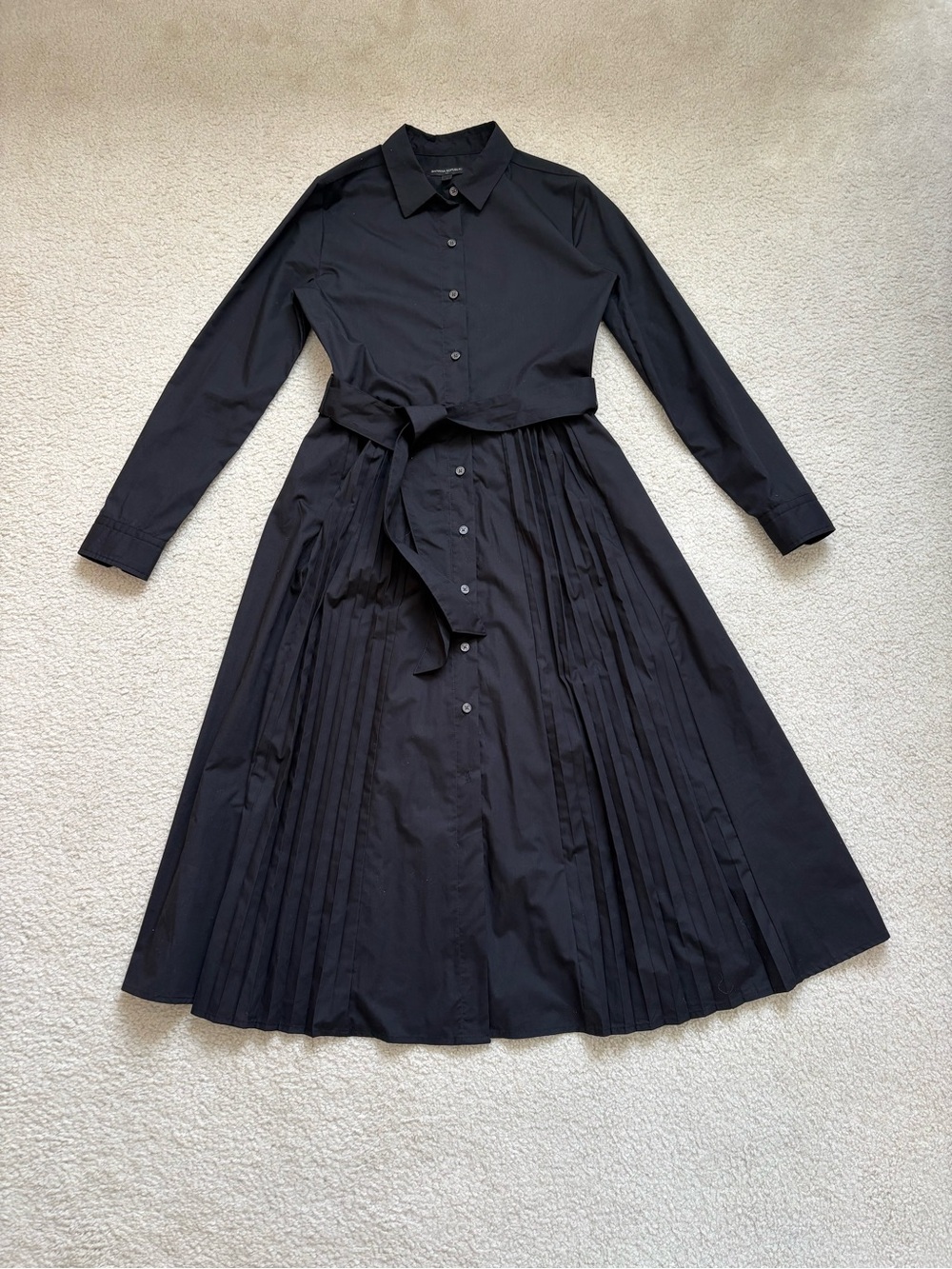 Banana Republic black collared pleated shirt dress sz 0 preppy whimsigoth midi